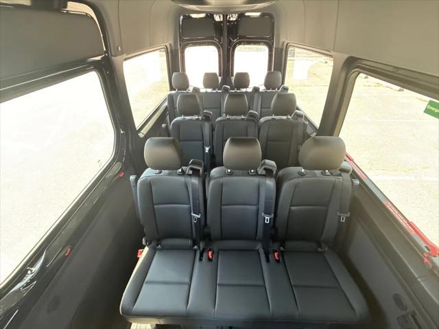 Photo of 2023 Black Mercedes-Benz Sprinter 2500