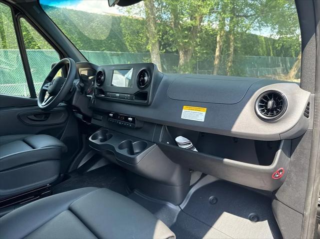 Photo of 2023 Black Mercedes-Benz Sprinter 2500