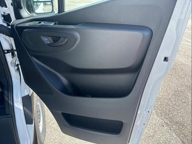 Photo of 2025 White Mercedes-Benz Sprinter 2500