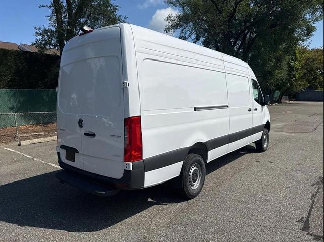 Photo of 2025 White Mercedes-Benz Sprinter 2500