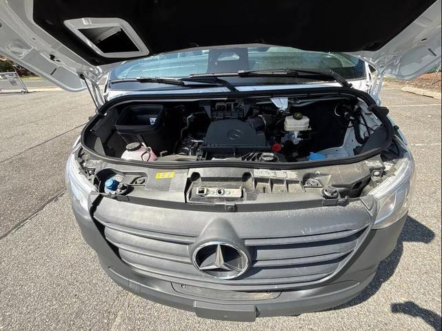 Photo of 2025 White Mercedes-Benz Sprinter 2500