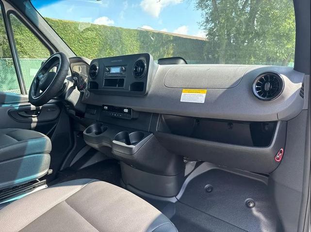 Photo of 2025 White Mercedes-Benz Sprinter 2500