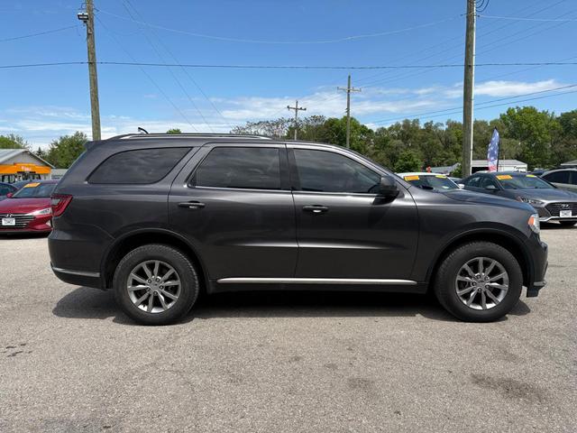 Photo of 2017 Granite Metallic Clearcoat Dodge Durango