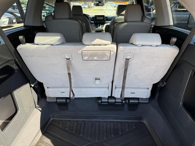 Photo of 2018 Obsidian Blue Pearl Honda Odyssey