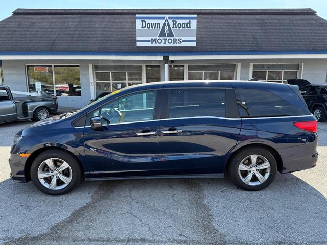 Photo of 2018 Obsidian Blue Pearl Honda Odyssey