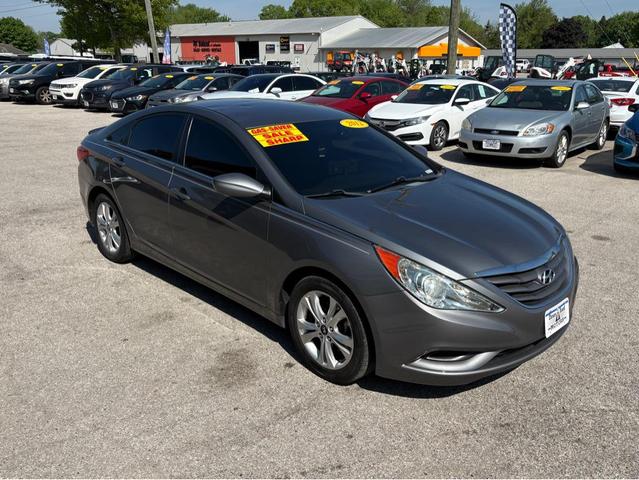Photo of 2012 Harbor Gray Metallic Hyundai SONATA