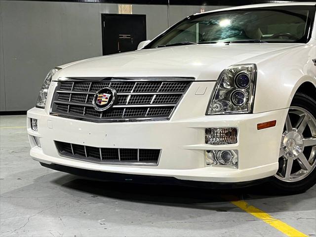 Photo of 2011 White Diamond Tricoat Cadillac STS