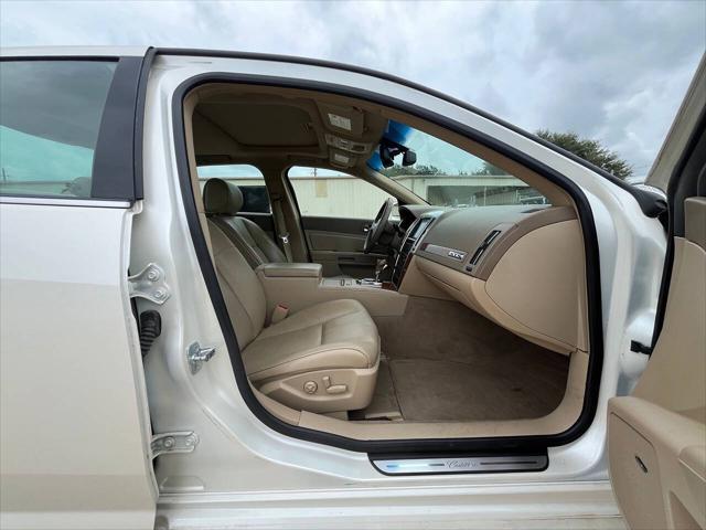Photo of 2011 White Diamond Tricoat Cadillac STS