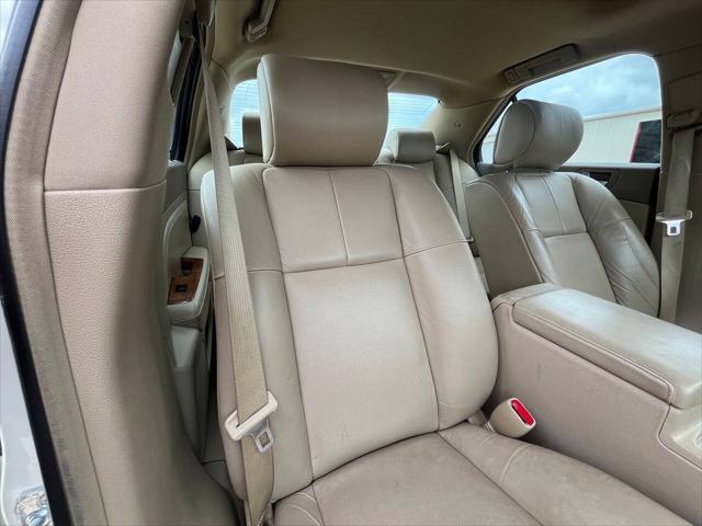 Photo of 2011 White Diamond Tricoat Cadillac STS