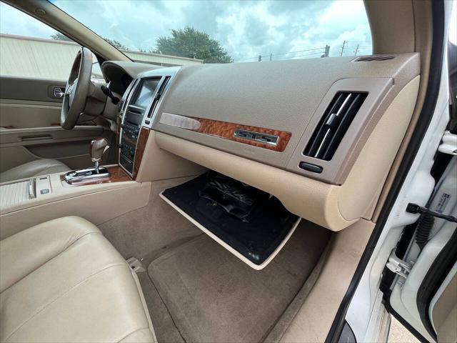 Photo of 2011 White Diamond Tricoat Cadillac STS