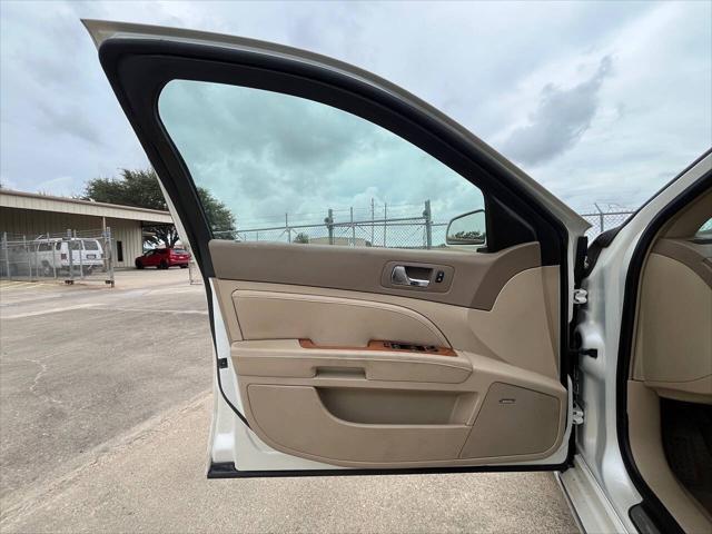 Photo of 2011 White Diamond Tricoat Cadillac STS