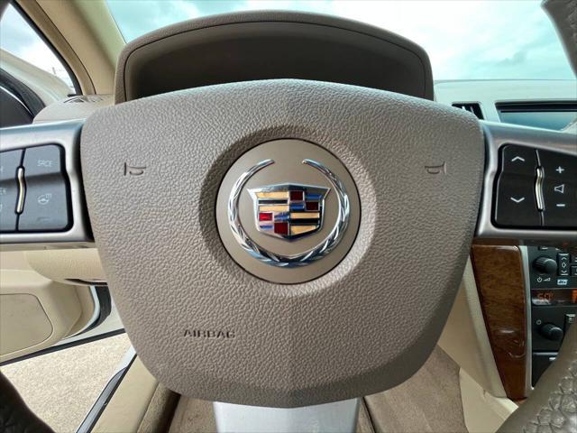 Photo of 2011 White Diamond Tricoat Cadillac STS