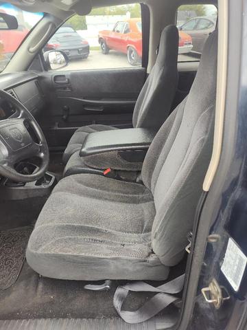 Photo of 2001 BLUE Dodge Dakota