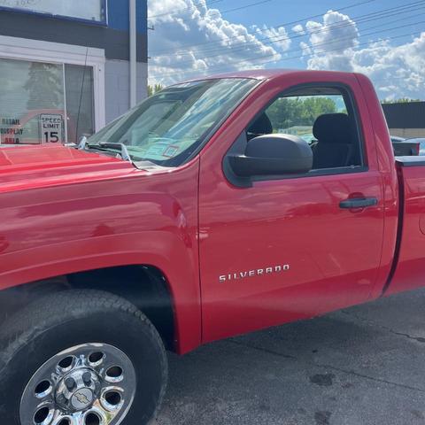 Photo of 2012 Victory Red Chevrolet Silverado 1500