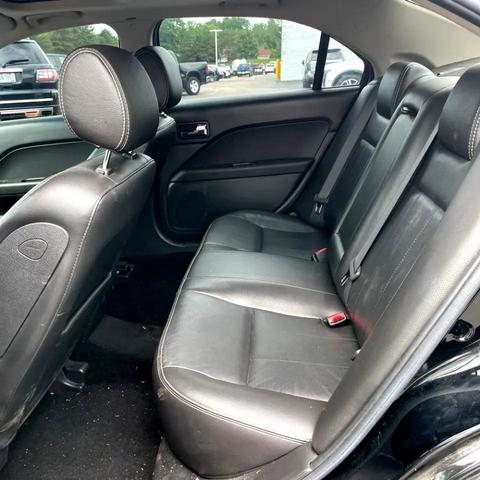 Photo of 2008 Black Clearcoat Mercury Milan
