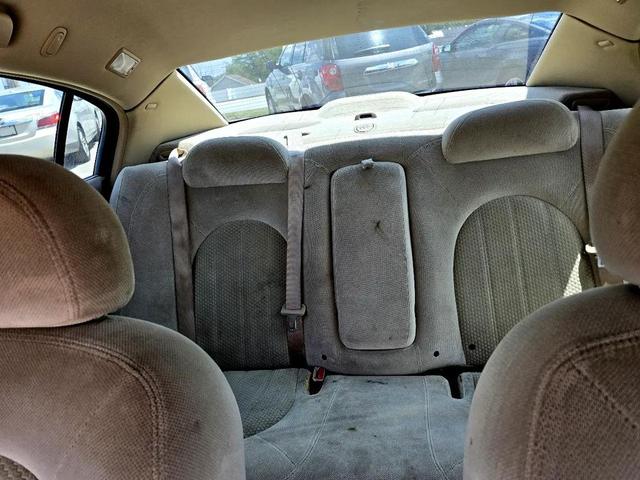Photo of 2006 TAN Buick Lucerne