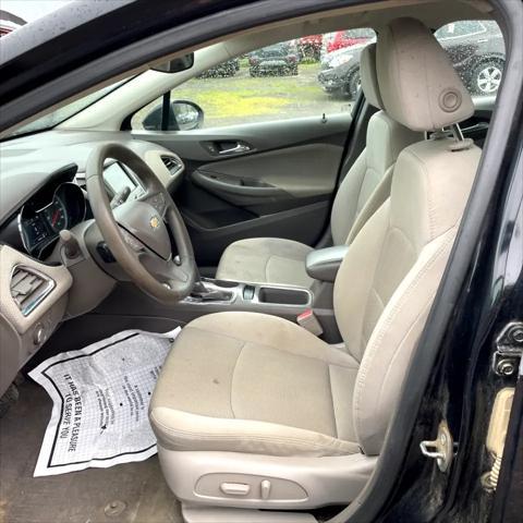 Photo of 2016 Mosaic Black Metallic Chevrolet Cruze