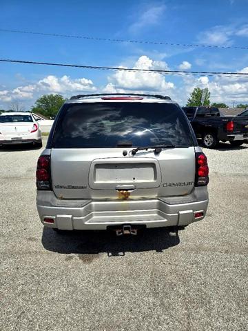 Photo of 2004 Silverstone Metallic Chevrolet Trailblazer