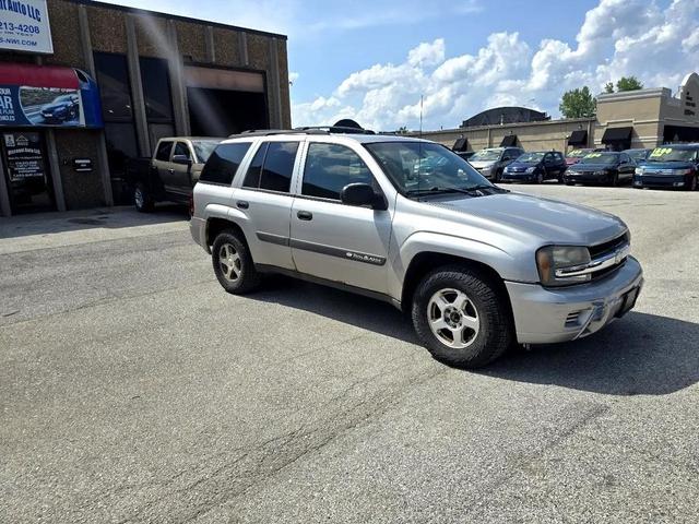 Photo of 2004 Silverstone Metallic Chevrolet Trailblazer