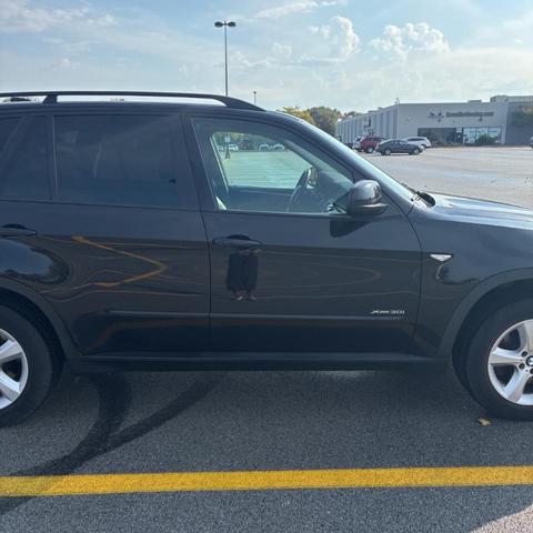 Photo of 2010 BLACK BMW X5