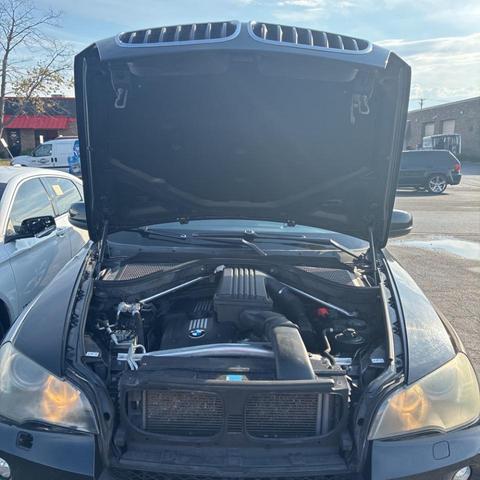 Photo of 2010 BLACK BMW X5