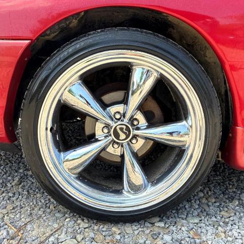 Photo of 1996 RED Ford Mustang