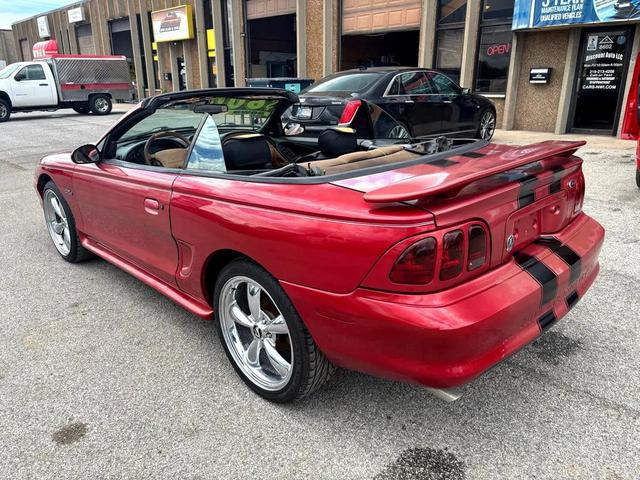 Photo of 1996 RED Ford Mustang