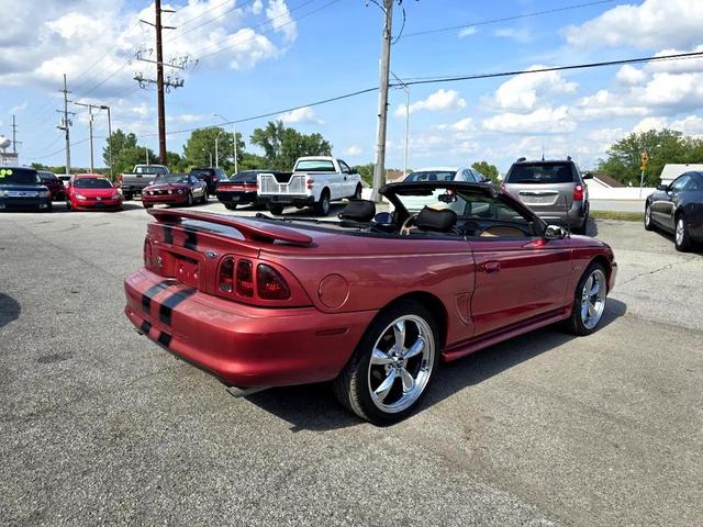 Photo of 1996 RED Ford Mustang