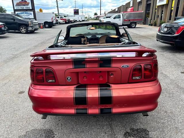 Photo of 1996 RED Ford Mustang