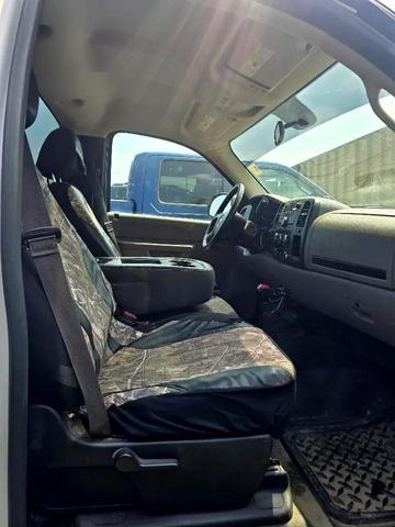 Photo of 2013 Summit White Chevrolet Silverado 1500