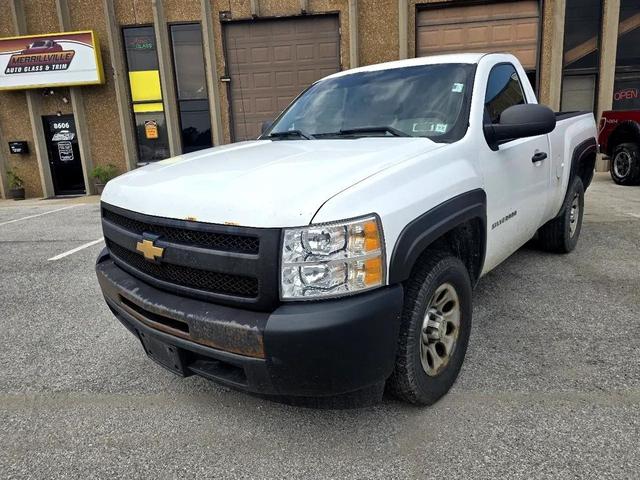 Photo of 2013 Summit White Chevrolet Silverado 1500