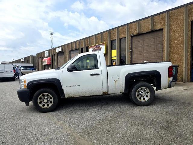 Photo of 2013 Summit White Chevrolet Silverado 1500