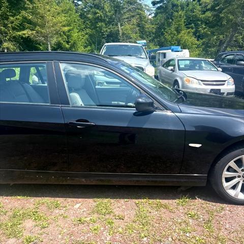 Photo of 2011 BLACK BMW 328