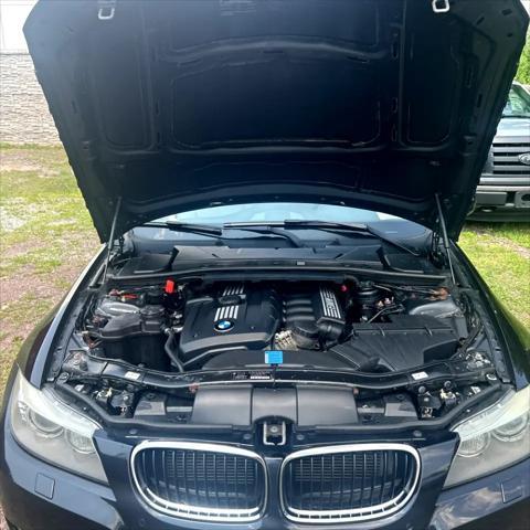 Photo of 2011 BLACK BMW 328