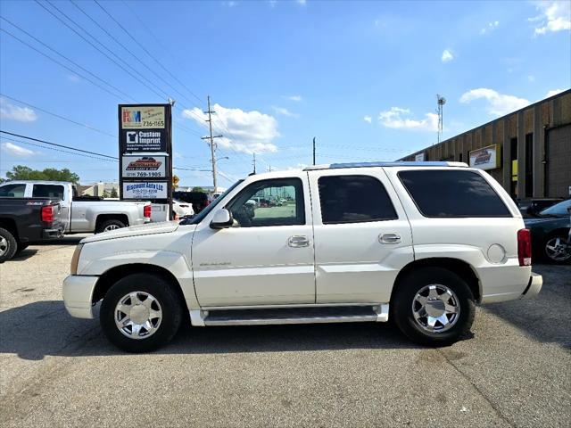Photo of 2004 White Diamond Cadillac Escalade
