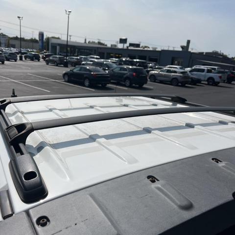 Photo of 2011 Summit White Chevrolet Avalanche