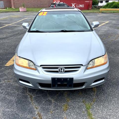 Photo of 2002 Satin Silver Metallic Honda Accord