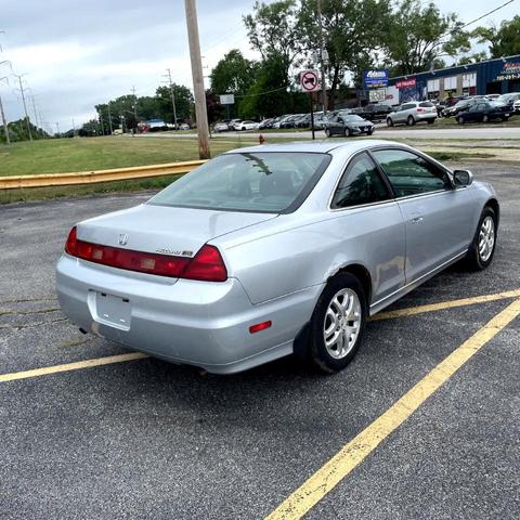 Photo of 2002 Satin Silver Metallic Honda Accord
