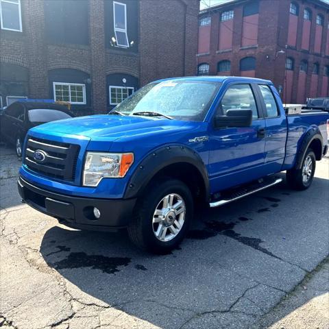 Photo of 2010 Blue Flame Metallic Ford F-150