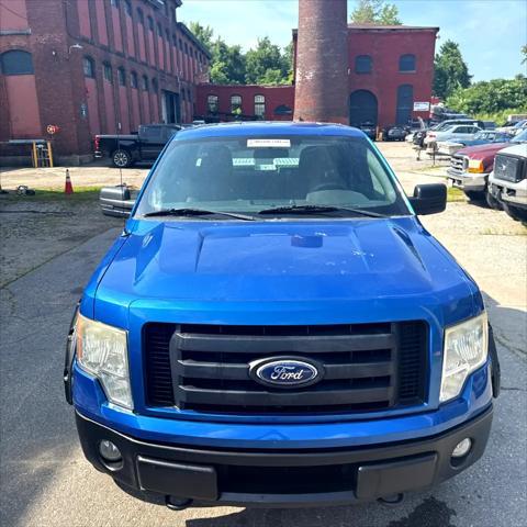 Photo of 2010 Blue Flame Metallic Ford F-150