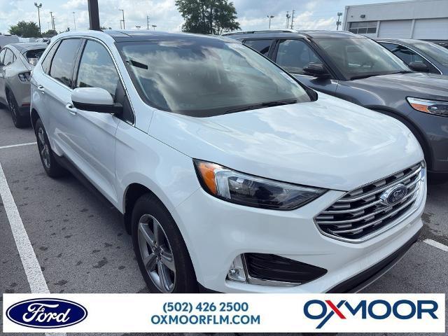 Photo of 2022 STAR WHITE Ford Edge