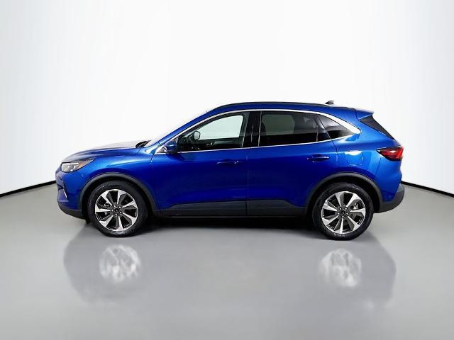 Photo of 2023 ATLAS BLUE METALLIC Ford Escape