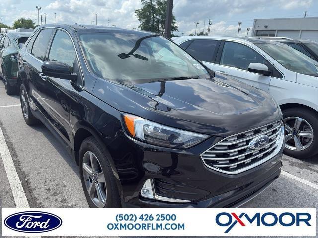 Photo of 2022 AGATE BLACK METALLIC Ford Edge