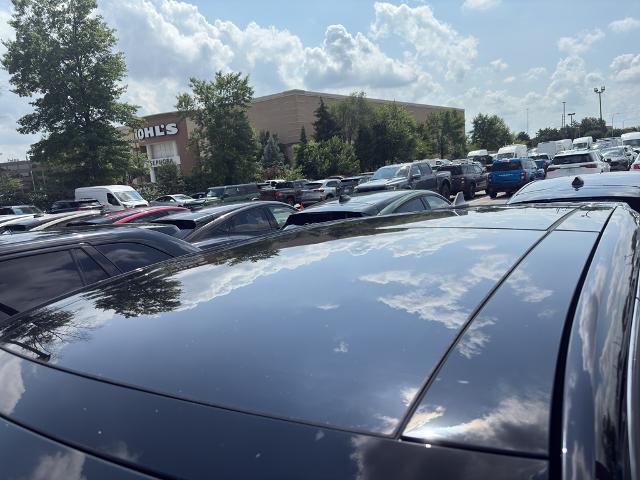 Photo of 2022 AGATE BLACK METALLIC Ford Edge