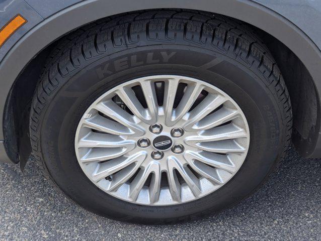 Photo of 2019 BLUE DIAMOND ME Lincoln Nautilus