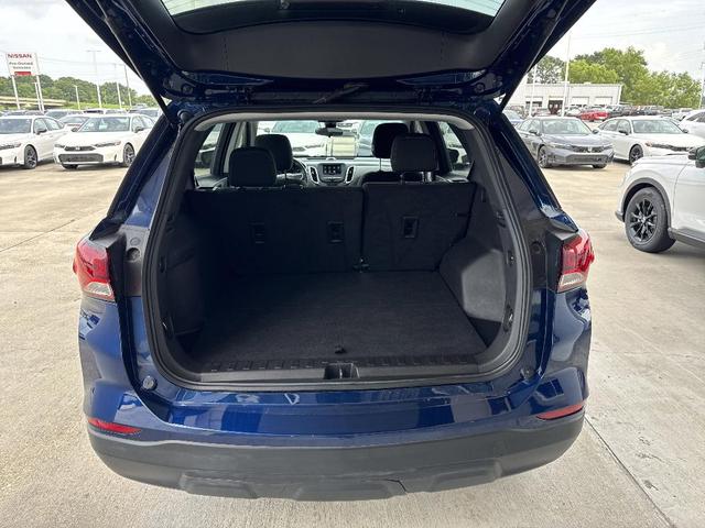 Photo of 2022 Blue Glow Metallic Chevrolet Equinox