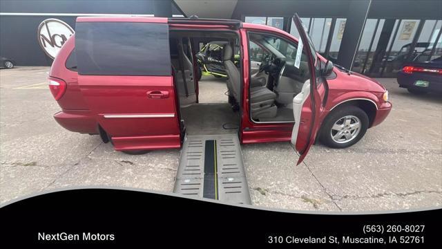 2006 Chrysler Town & Country