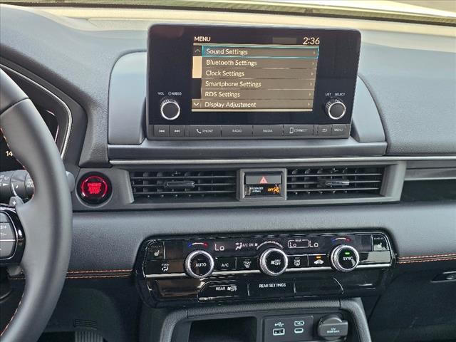 Photo of 2025 Platinum White Pearl Honda Pilot