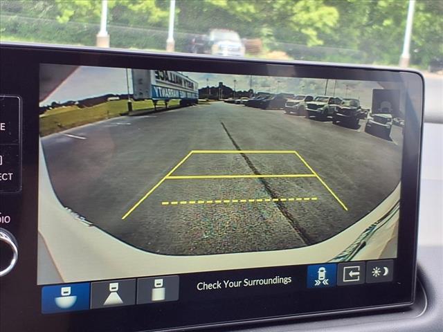 Photo of 2026 Platinum White Pearl Honda HR-V
