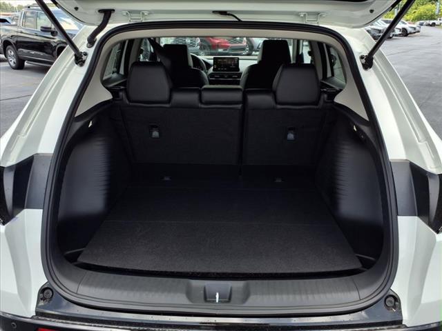 Photo of 2026 Platinum White Pearl Honda HR-V